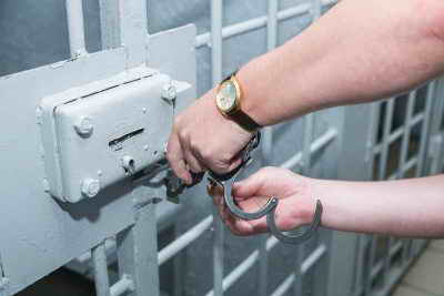 Юговостоковца осудили за жестокое убийство двух женщин